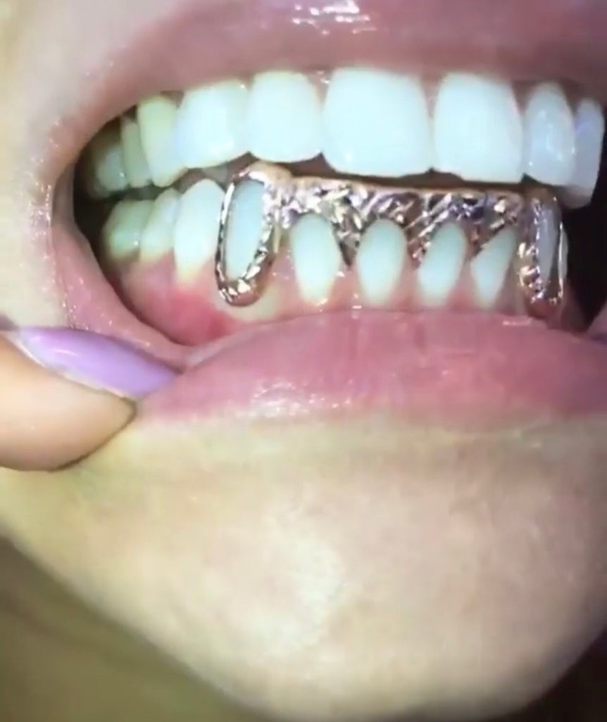 Bar Style With Open Fangs (Sold as a Set)